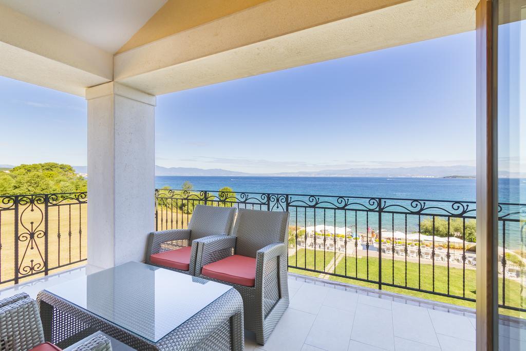 Luxury Apartments Villa Matea Malinska Bagian luar foto