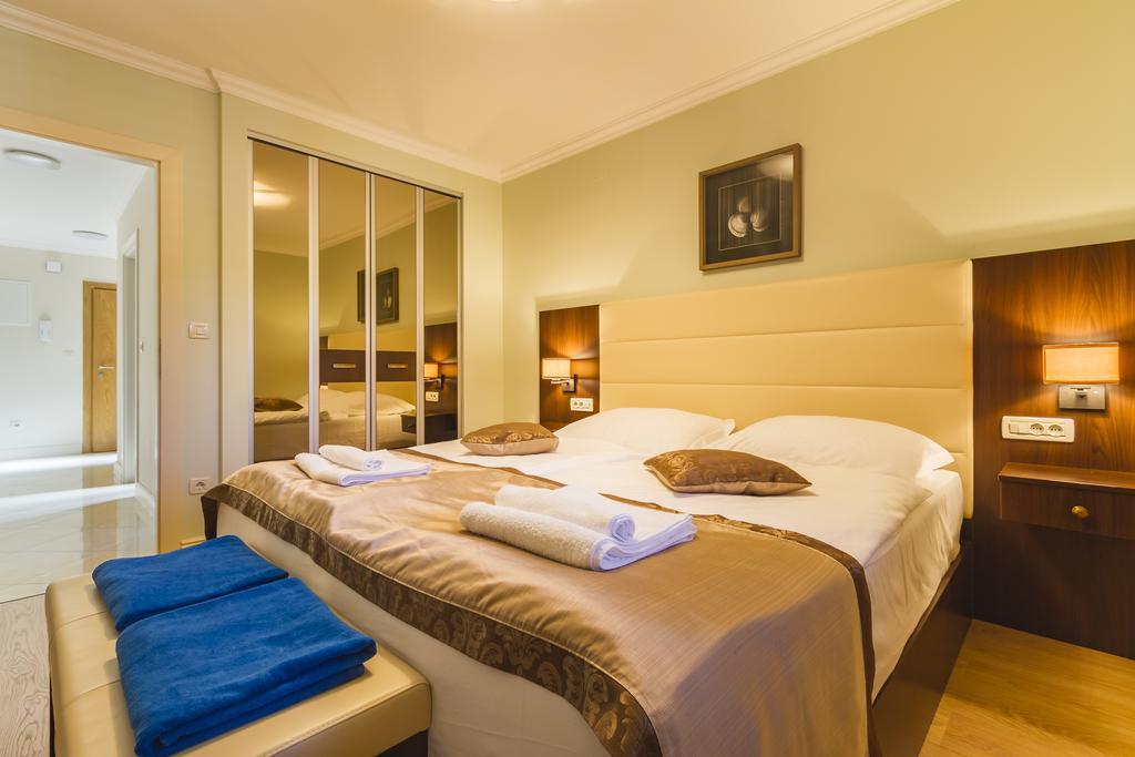 Luxury Apartments Villa Matea Malinska Bagian luar foto