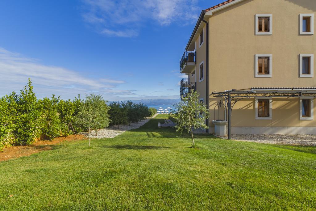 Luxury Apartments Villa Matea Malinska Bagian luar foto
